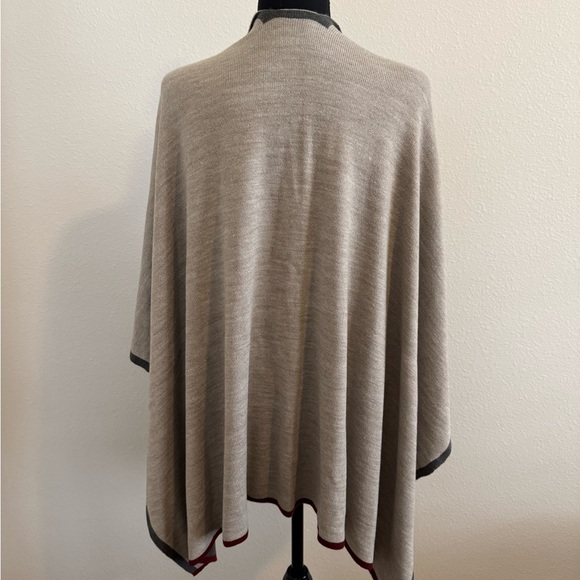 Reversible Ruana Wrap - Picture 3 of 6